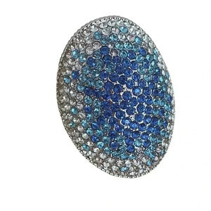 Joan Boyce Crystal Oval Statement Fashion Ring